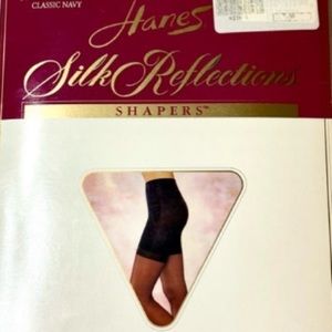 HANES Silk Reflections Silky Sheer Shaper Extended Control Panty Sandalfoot NAVY
